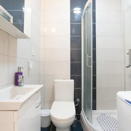 • Charming ǀ Near City Mall ǀ 1br • *